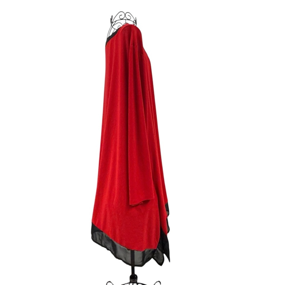 Stylish Red and Black Long Sleeve Women's Top - Picture 3 of 8